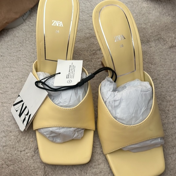 Zara sole sheep leather Sandals bloggers fav - Picture 11 of 11